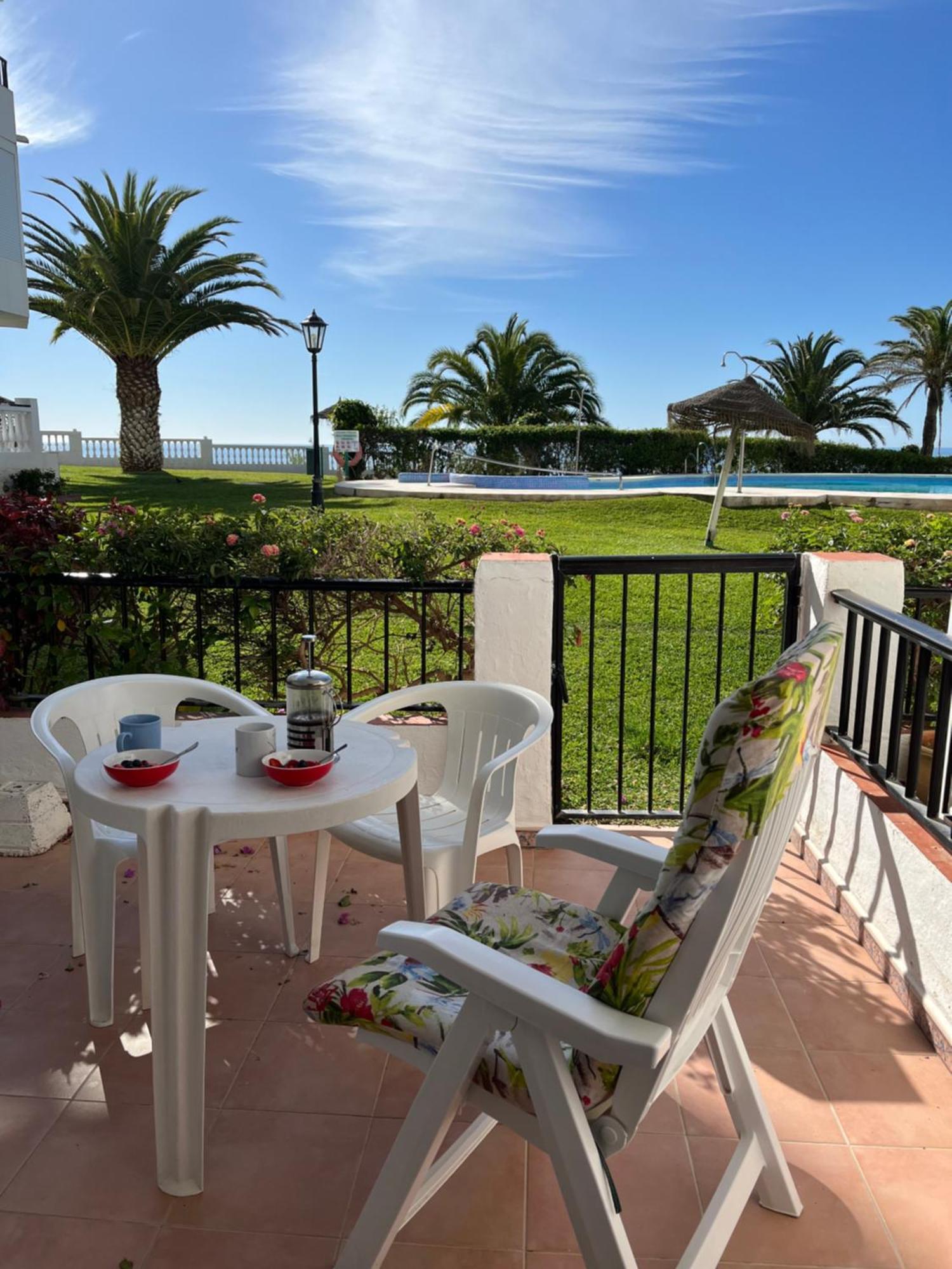 Sea & Pool View Garden Apartment Las Palmeras Nerja Exterior photo